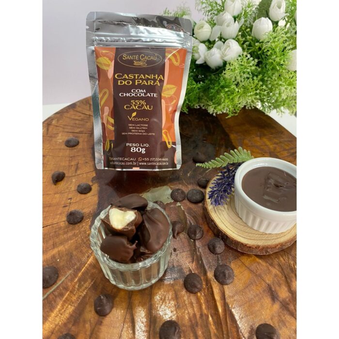 Castanha do Pará com Cobertura Chocolate 55% cacau (80g) Chocolates Vegano Crocante castanha-do-pará com chocolate 55% cacau. Snack vegano, Kosher, sem lactose. Sabor e textura únicos.